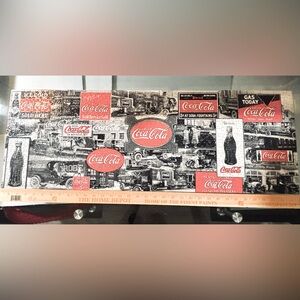 VINTAGE 90’s Coca-Cola puzzle in Tin.
